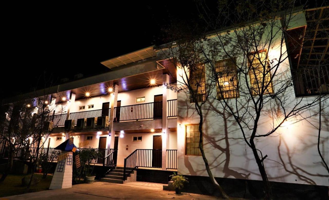 Junyi Landscape Villa Ren'ai Exterior photo